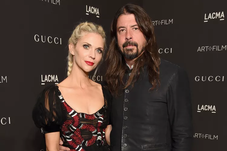 Dave Grohl Admits to Affair and Welcomes Secret Baby