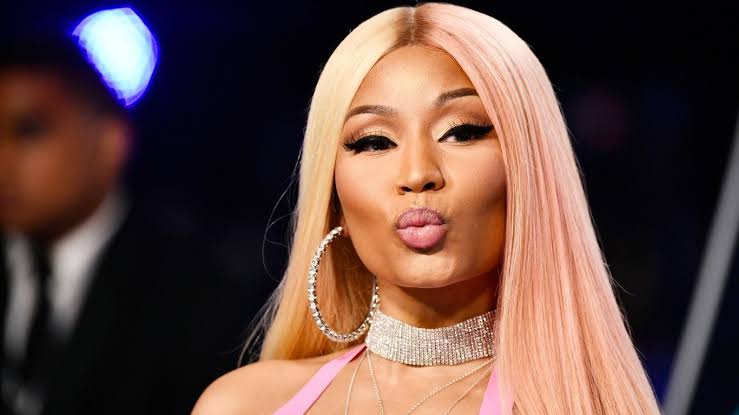 Nicki Minaj Reveals She's Not a U.S. Citizen