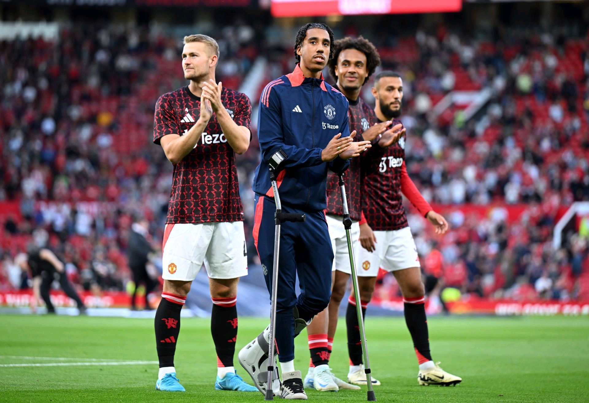 Manchester United's 7-0 Carabao Cup Win and Mazraoui's Rising Star